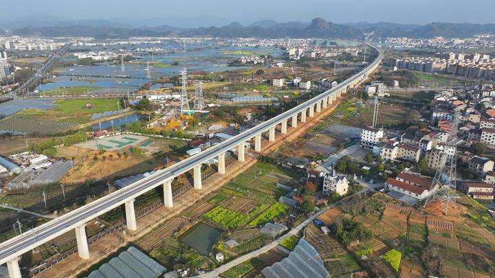 浙江平湖铁路：展望未来，新线路描绘便捷出行新篇章